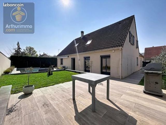 Maison 9 pièces 227 m²