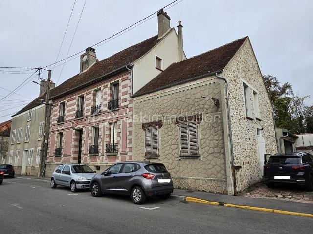 Maison 9 pièces 227 m²