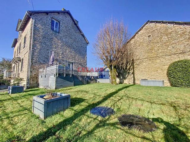 Maison 9 pièces 227 m²