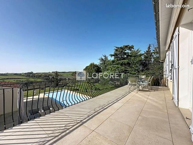 Maison 9 pièces 227 m²