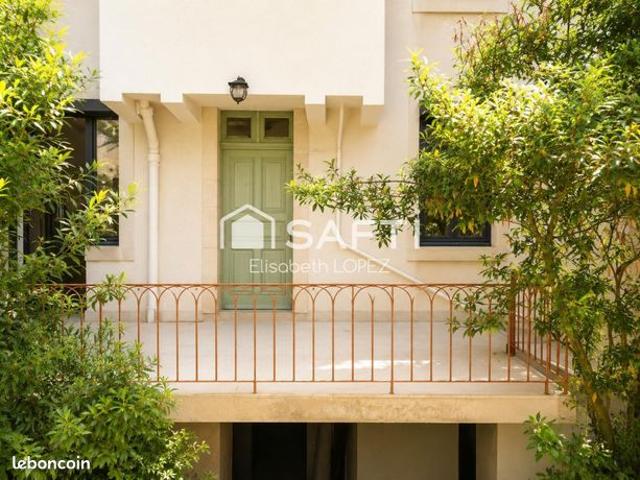 Maison 9 pièces 228 m²
