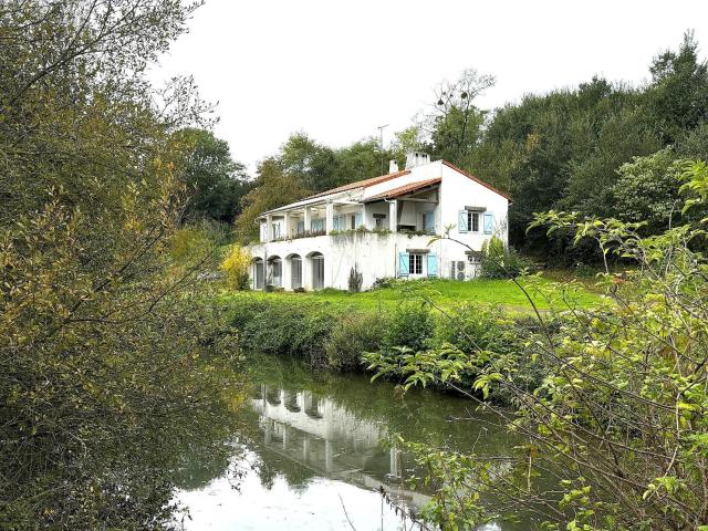 Maison 9 pièces 228 m²