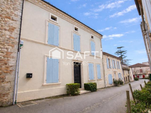 Maison 9 pièces 228 m²