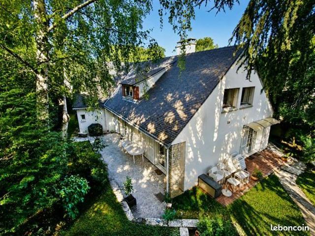 Maison 9 pièces 228 m²