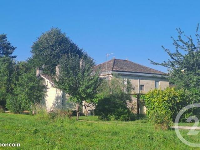 Maison 9 pièces 228 m²
