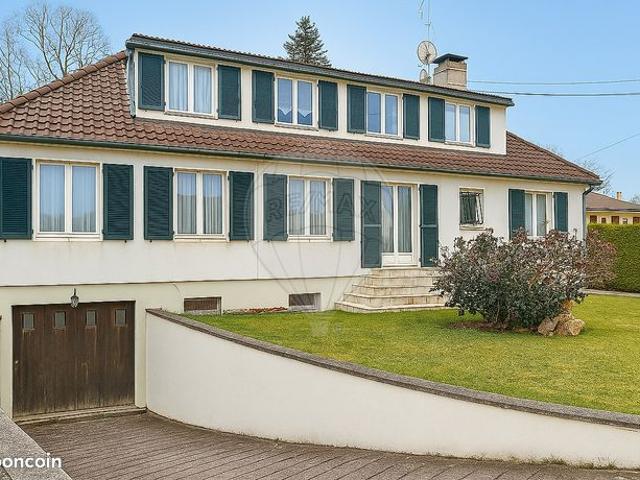 Maison 9 pièces 229 m²