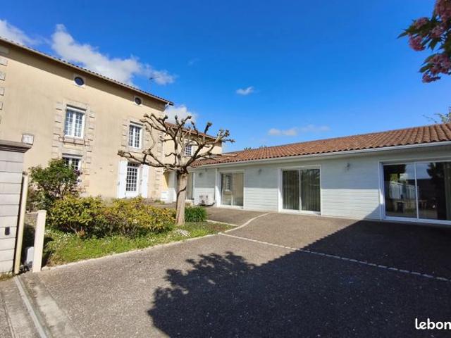 Maison 9 pièces 229 m²