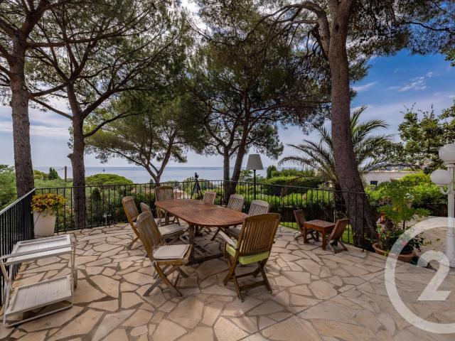 Maison 9 pièces 229 m²