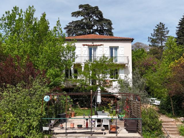 Maison 9 pièces 229 m²
