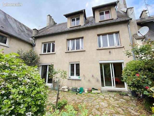 Maison 9 pièces 229 m²