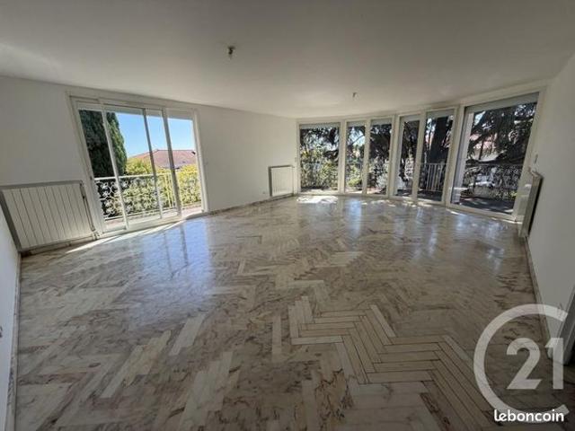 Maison 9 pièces 229 m²