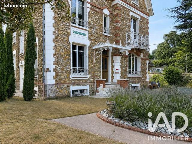 Maison 9 pièces 229 m²
