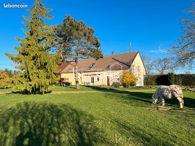 Maison 9 pièces 220 m²