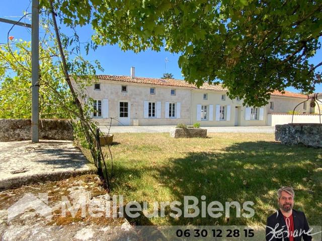 Maison 9 pièces 220 m²
