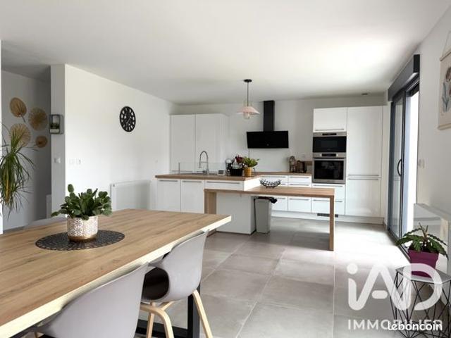 Maison 9 pièces 220 m²