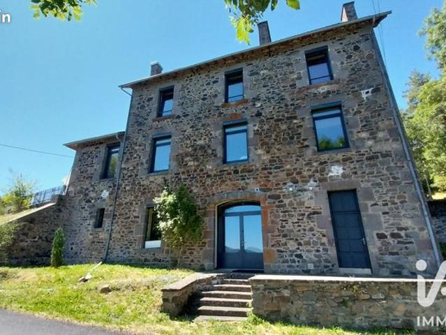 Maison 9 pièces 220 m²