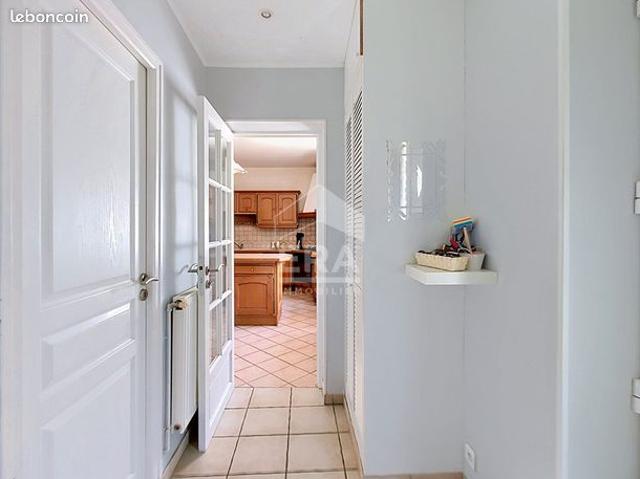 Maison 9 pièces 220 m²