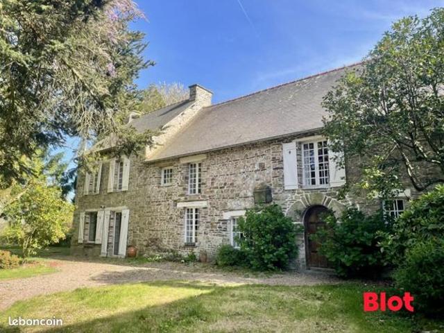 Maison 9 pièces 220 m²