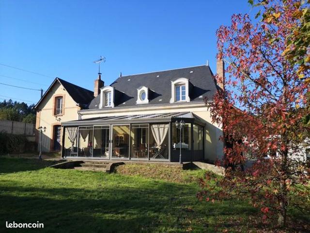 Maison 9 pièces 220 m²