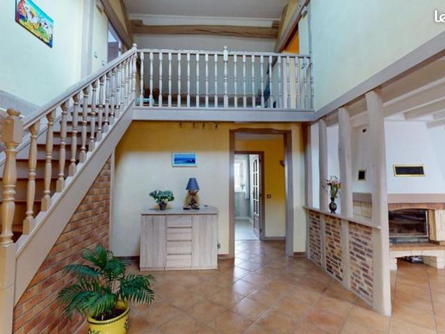 Maison 9 pièces 220 m²