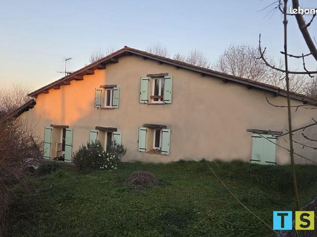 Maison 9 pièces 220 m²