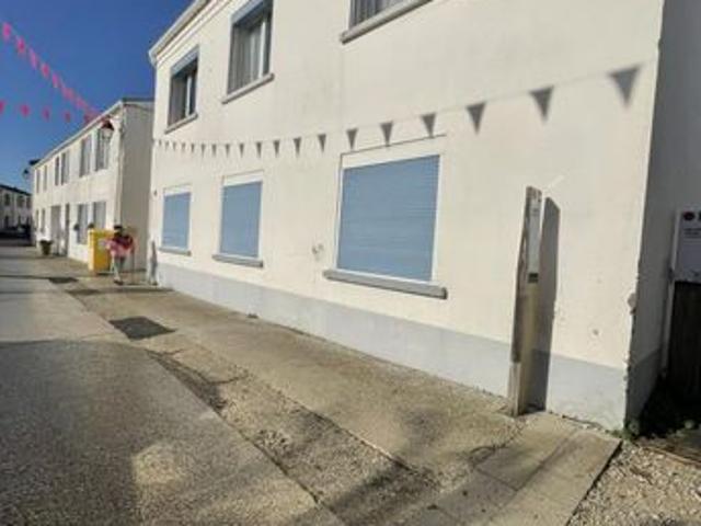 Maison 9 pièces 220 m²