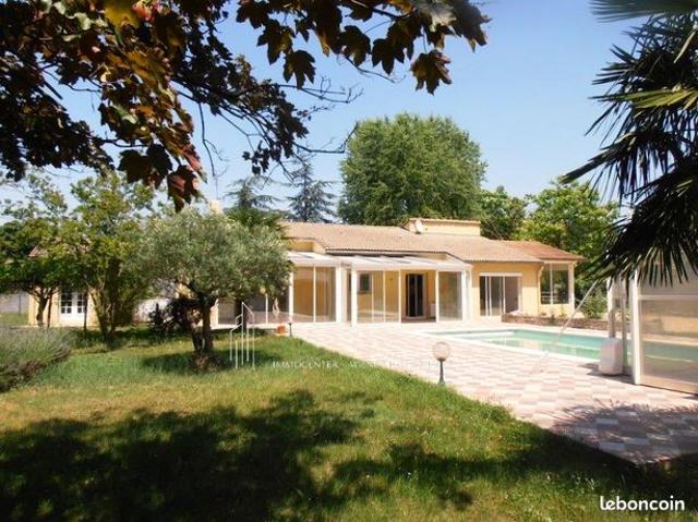 Maison 9 pièces 220 m²