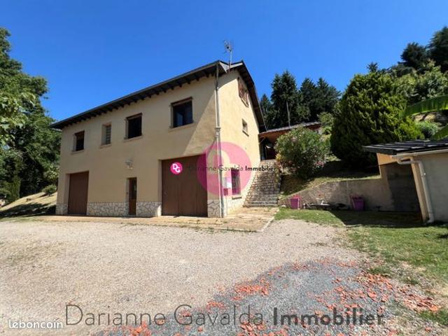 Maison 9 pièces 220 m²