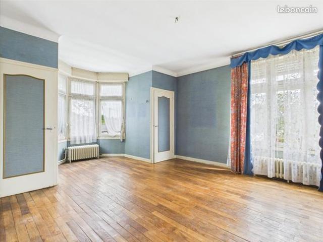 Maison 9 pièces 220 m²