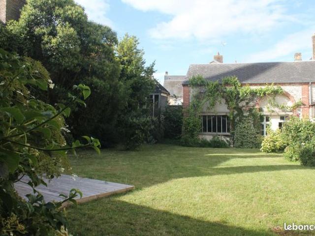 Maison 9 pièces 220 m²