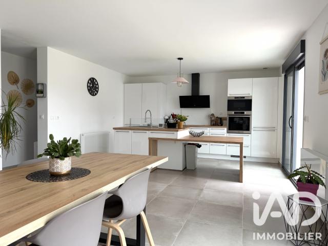 Maison 9 pièces 220 m²