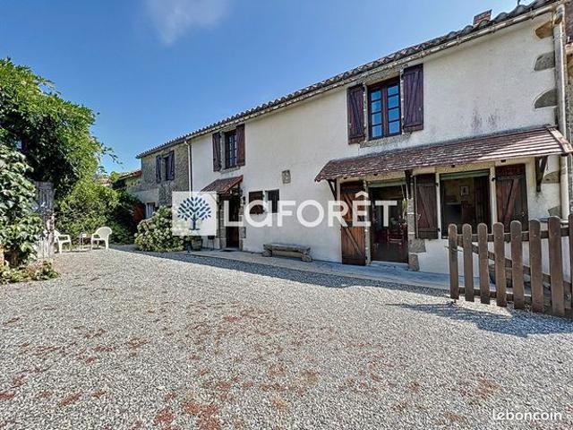 Maison 9 pièces 220 m²