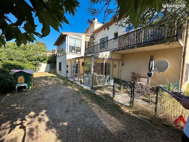 Maison 9 pièces 220 m²