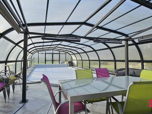 Maison 9 pièces 220 m²