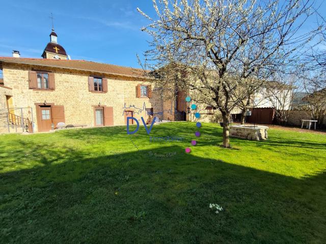 Maison 9 pièces 221 m²