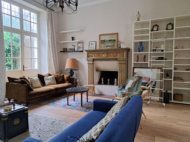 Maison 9 pièces 221 m²