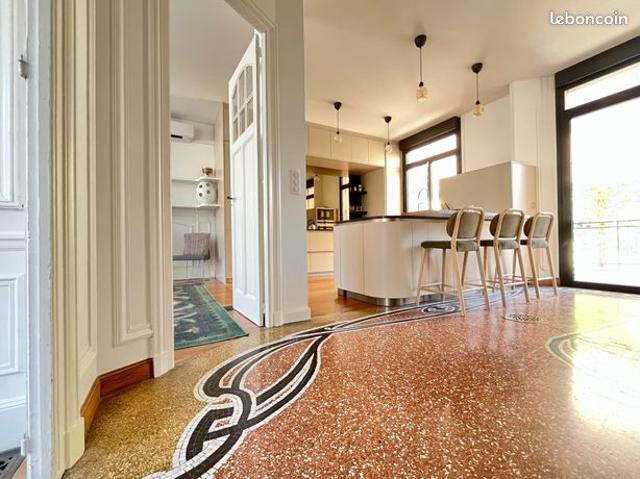Maison 9 pièces 221 m²