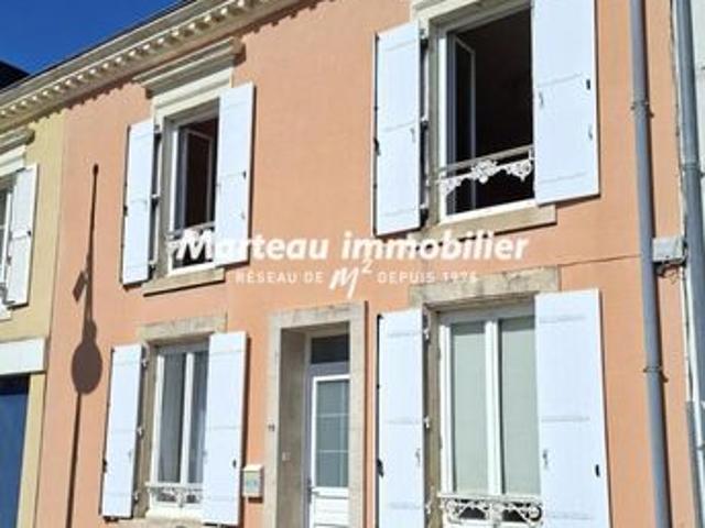 Maison 9 pièces 221 m²