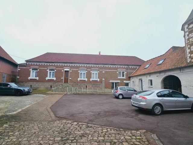 Maison 9 pièces / 222 m² / 197 000 EUR / SAINT AMAND