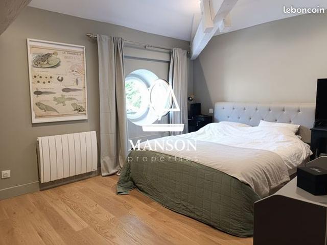 Maison 9 pièces 222 m²