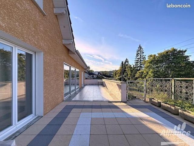 Maison 9 pièces 222 m²