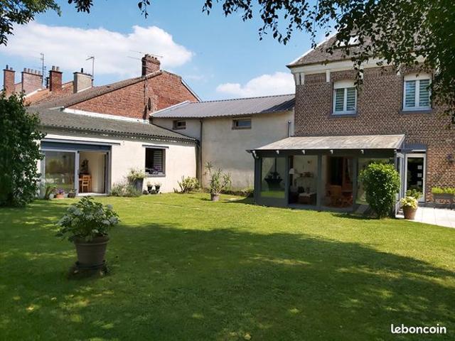 Maison 9 pièces 222 m²