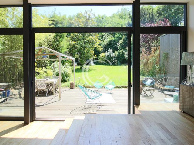 Maison 9 pièces 222 m²