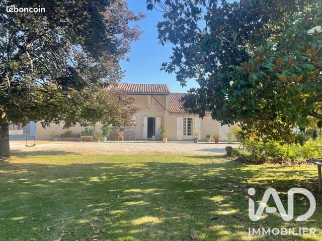 Maison 9 pièces 222 m²