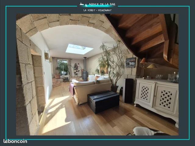 Maison 9 pièces 222 m²