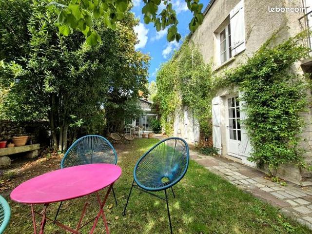 Maison 9 pièces 222 m²
