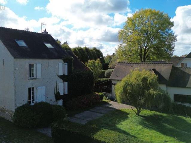 Maison 9 pièces 222 m²