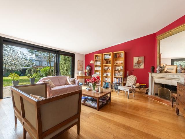 Maison 9 pièces 222 m²