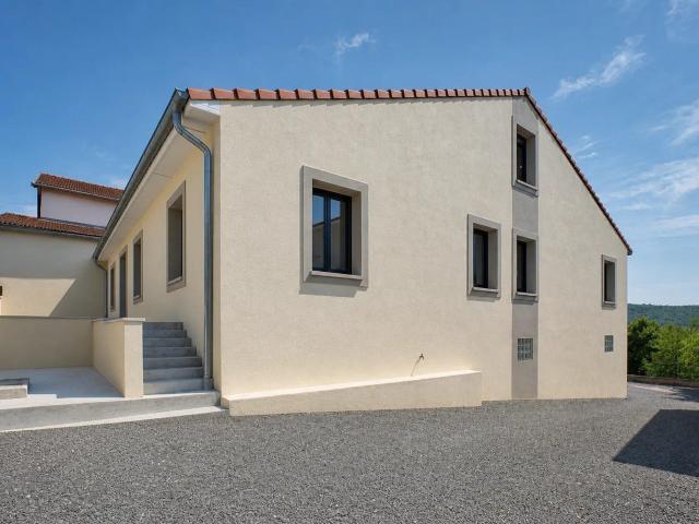 Maison 9 pièces 223 m²