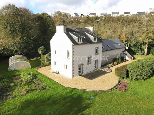 Maison 9 pièces 223 m²